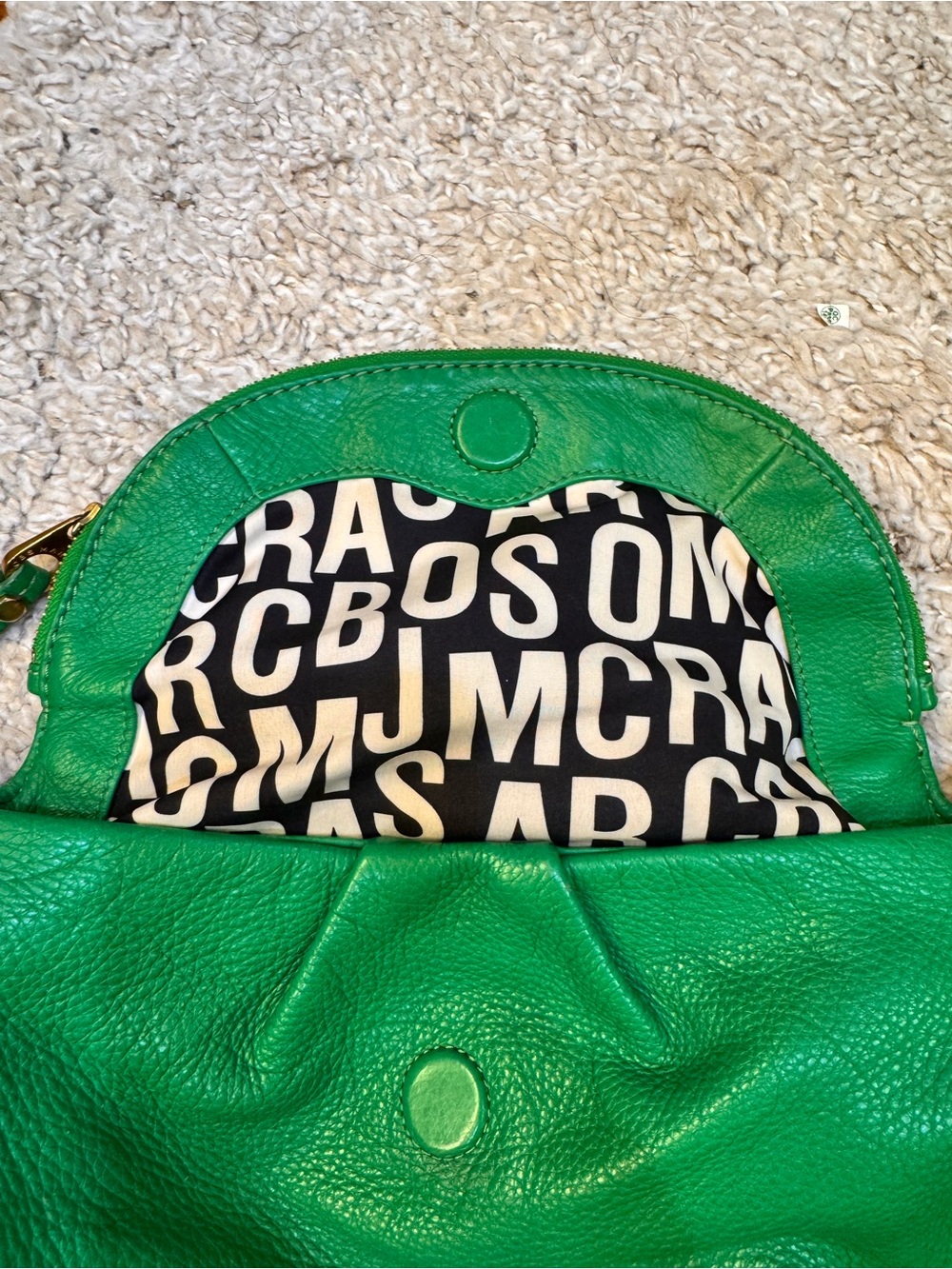 Marc by Marc Jacobs Green Leather Crossbody Bag with Gold Plate - Picture 11 of 11